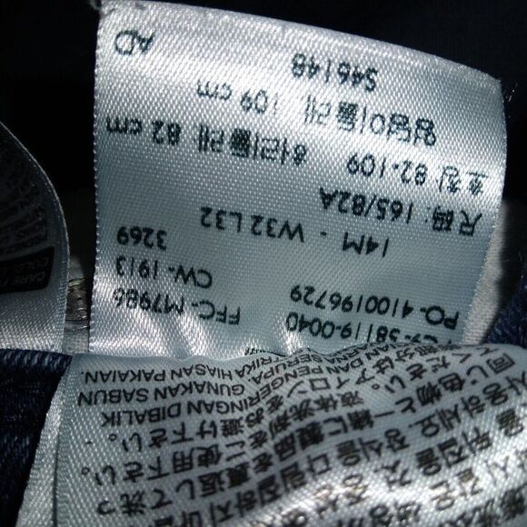 Levi's Perfectly Slimming 512 Cutoff Raw Hem Size 14 31x25 - Picture 7 of 9